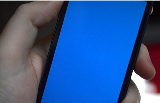 Blue Screen Of Death on iPhone 5s