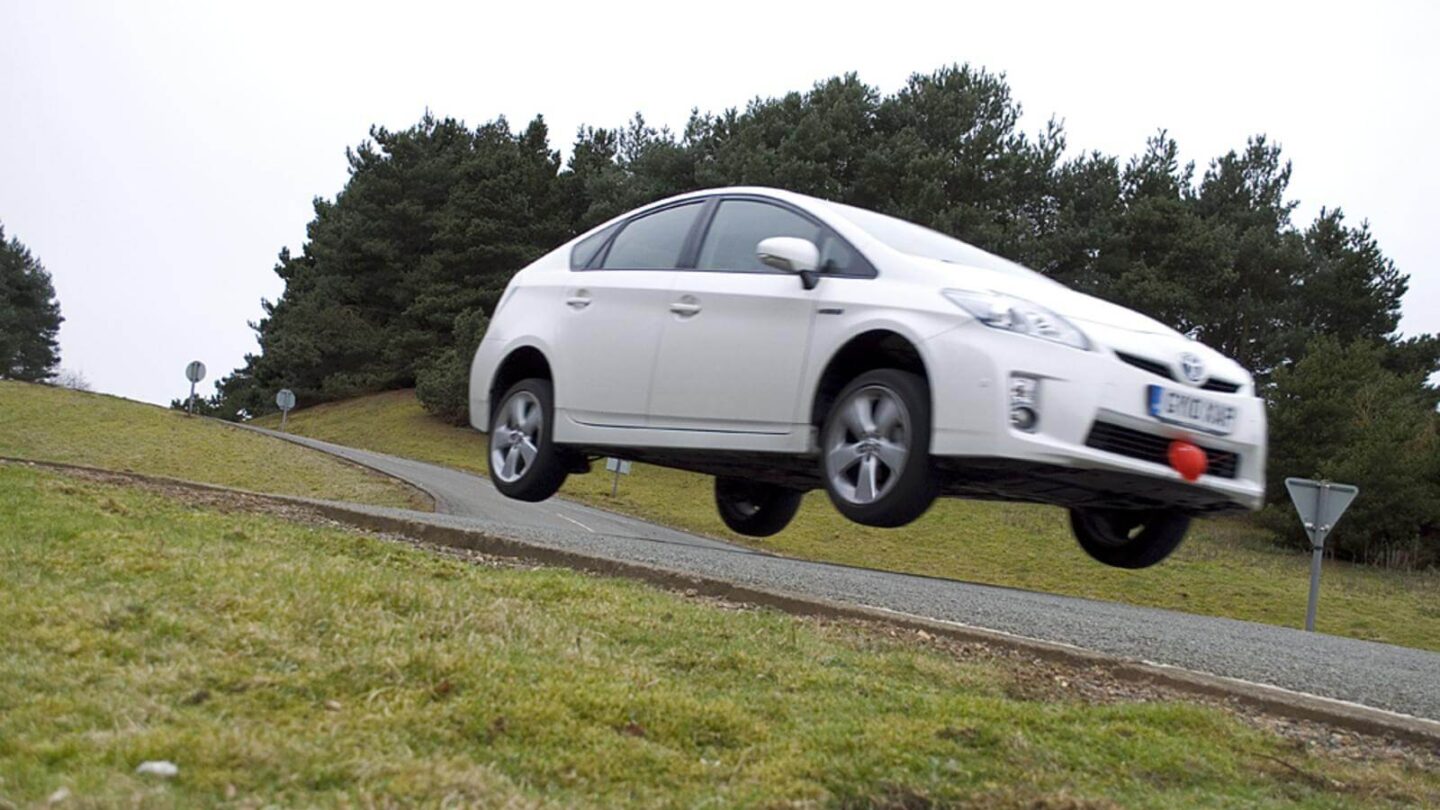 Toyota Plans to Build a Hovercar Soon