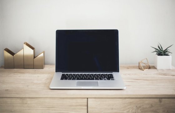 Does Having a Lot of Stuff on Your Desktop Slow Down Your Computer?